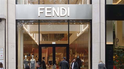 www fendi com lavora con noi|fendi jobs.